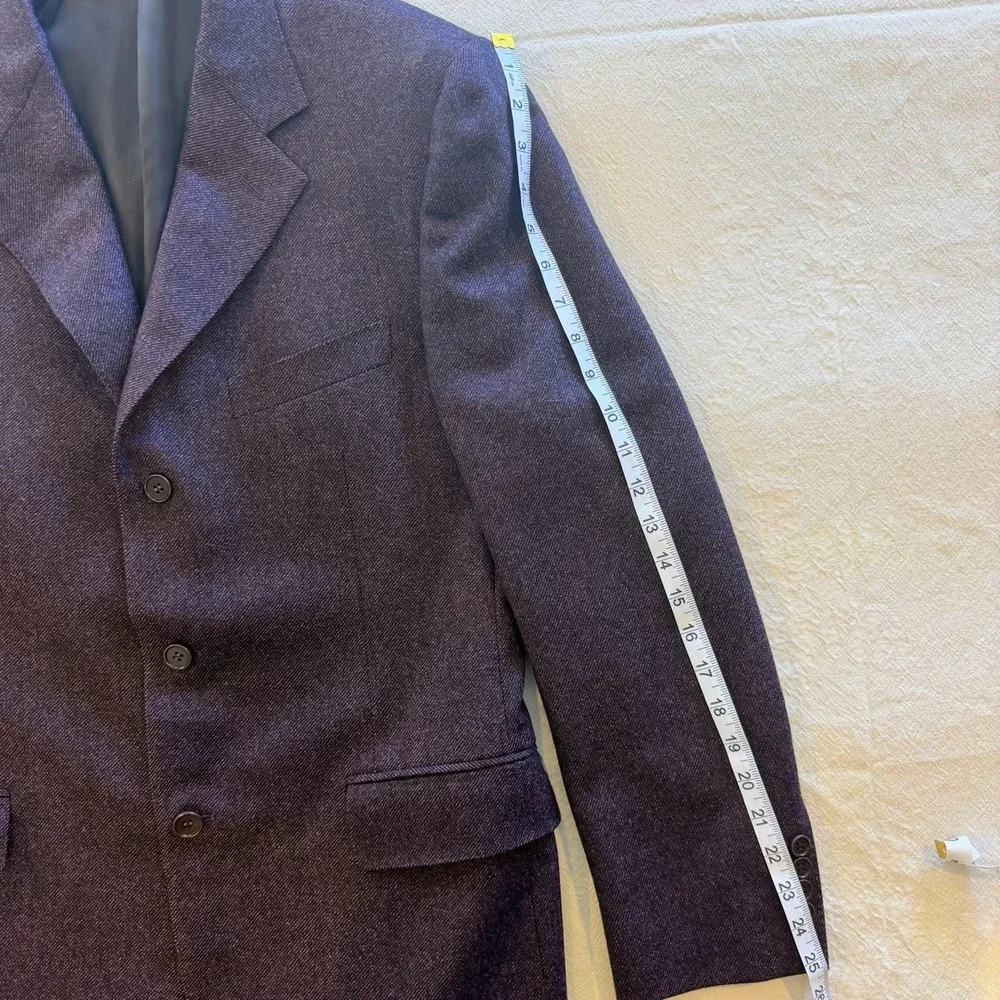 Canali ~21–22 shoulder brand
